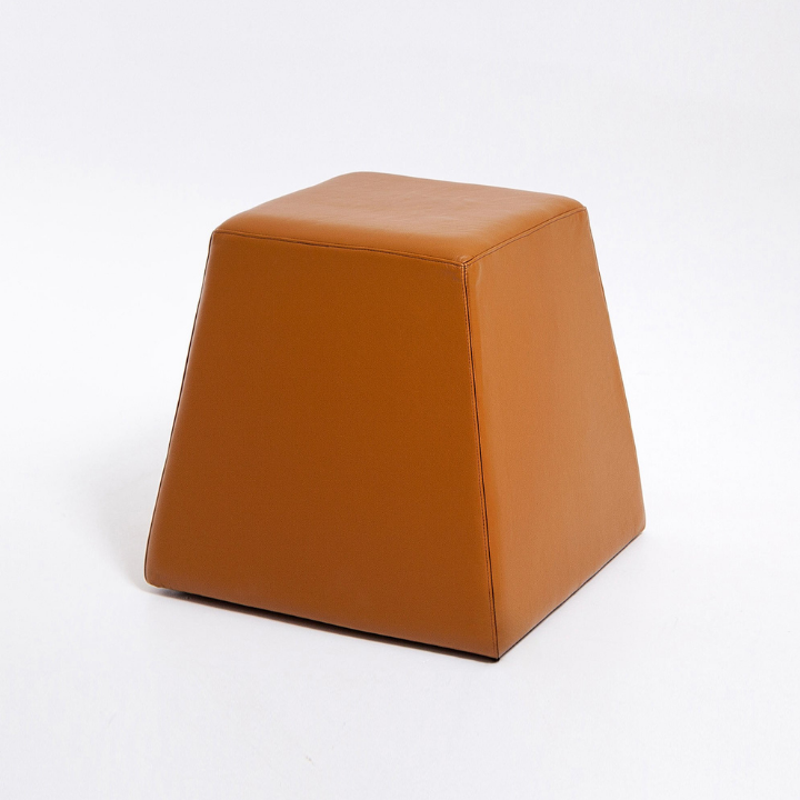 Piramit 02 Puf 